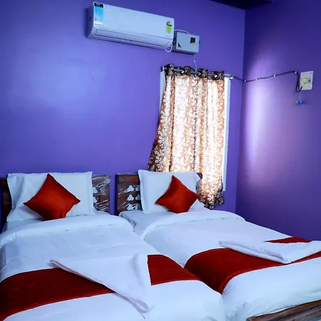 Srisaisrinivasahomestay Tirupati Exterior photo