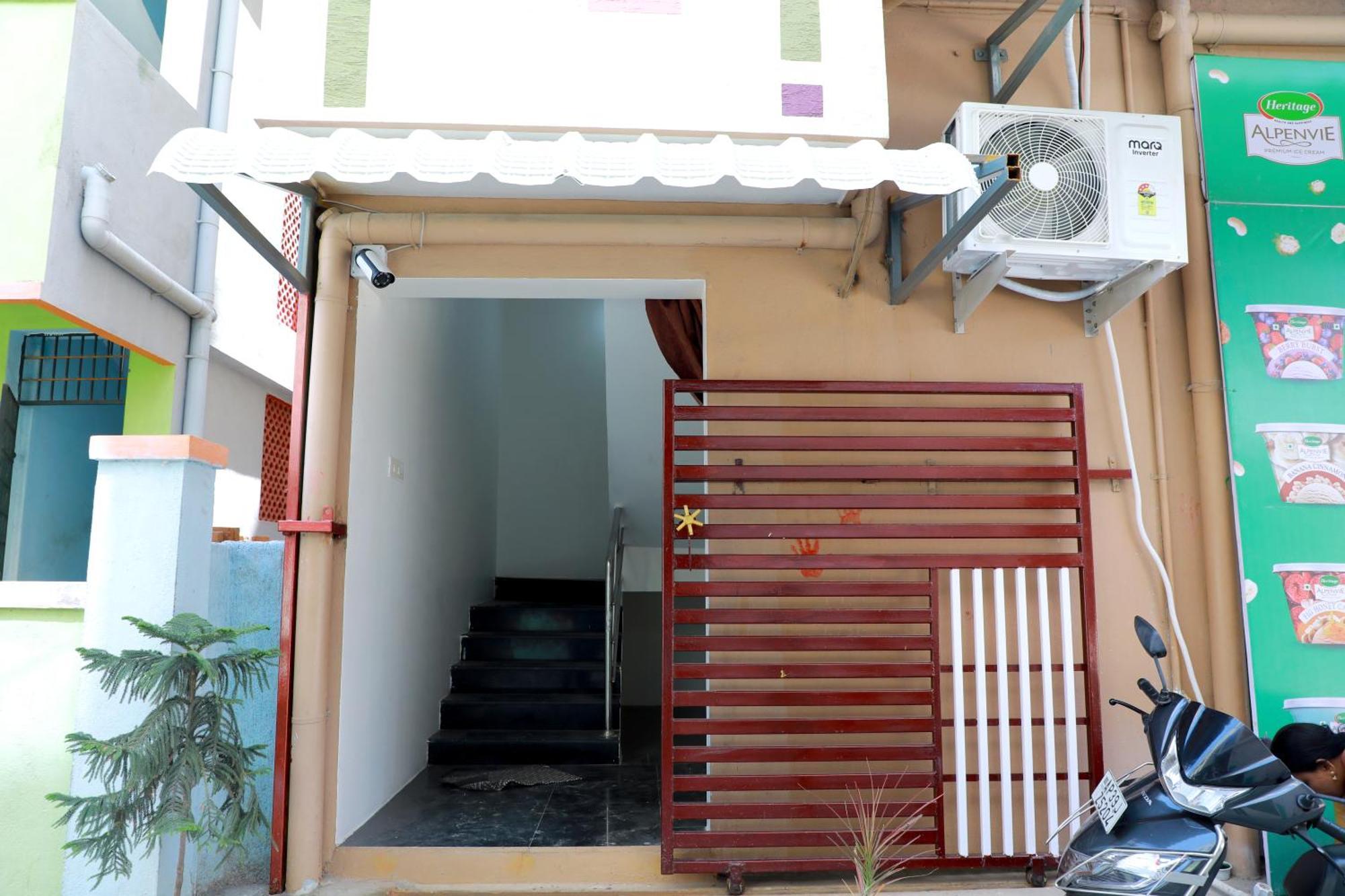 Srisaisrinivasahomestay * Tirupati